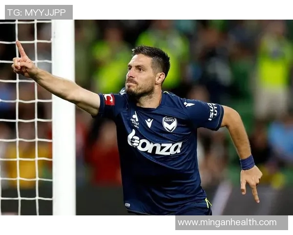 现代与墨尔本胜利的精彩对决直播全程回顾与分析